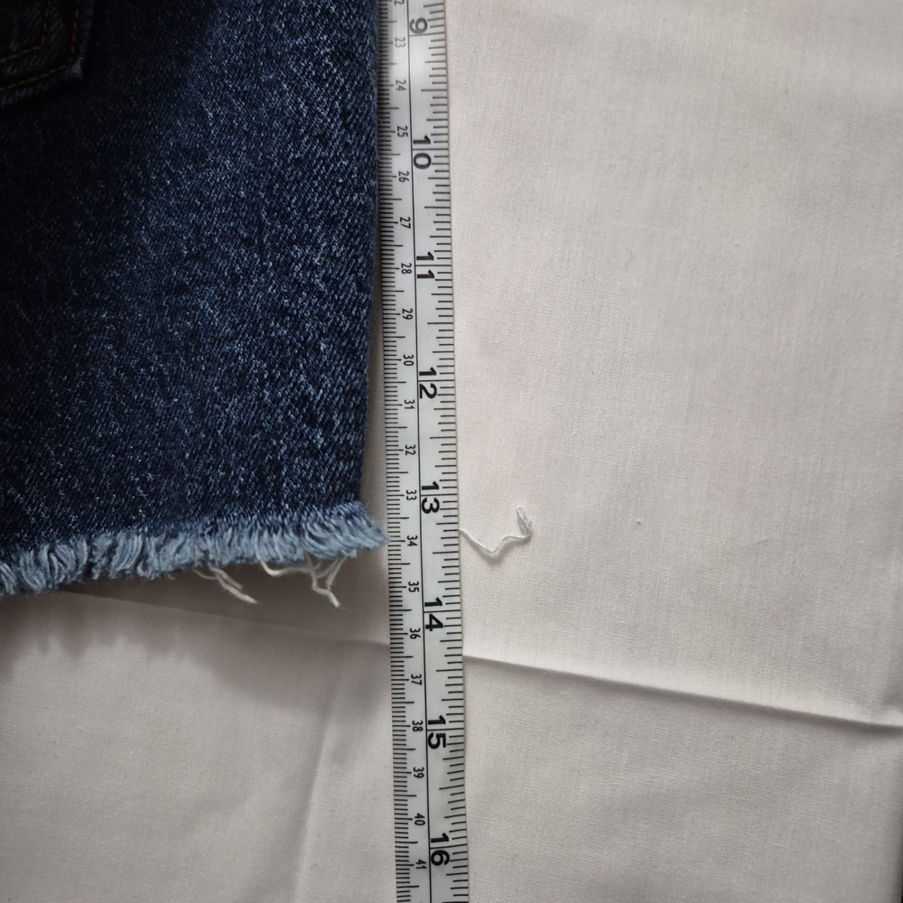 Levi's Blue‎ Distressed Jean Shorts - Picture 6 of 6